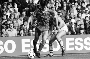 00235 Prints: Liverpool v. Everton. October 1984 MF18-04-016 The final score was a one nil