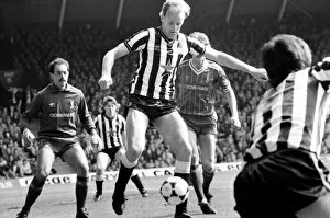 Images Dated 20th April 1985: Liverpool v. Newcastle. April 1985 MF21-02-028 The final score was a Three one