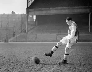 Magicfeet Prints: Logie, Arsenal FC Circa December 1946 - January 1947
