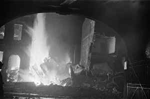 Smoke Prints: London Fire Brigade tackles fires close to Waterloo railway station as nine thousand