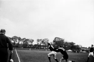 00407 Prints: London Wasps v Aberavon, Rugby Union Match at Repton Avenue, Sudbury, London