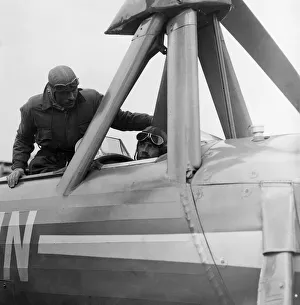 Observer Prints: Londons Metropolitan Police seen here during trials of the Avro Cierva C30P auto