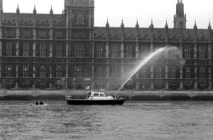 Londons New Fireboat: London Fire Brigade have taken delivery of a new fireboat