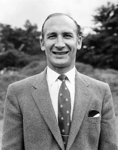 Looking forward to a successful 1958-59 season. Is Mr. Ted Fenton