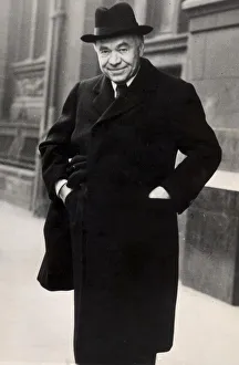 1st Baron Beaverbrook Prints: Lord Beaverbrook at the Manchester office of the Daily Express - 10th November 1941