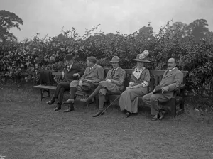 1910 Prints: Lord Northcliffe (2nd Left) seen here with his wife and golfing colleagues at Sutton
