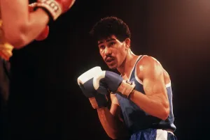 Louis Antuna fighting Paul Dolan Scottish boxer March 1988