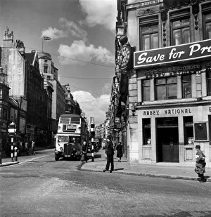 Ludgate Circus, where Edgar Wallace once sold papers; the plaque commemorating him