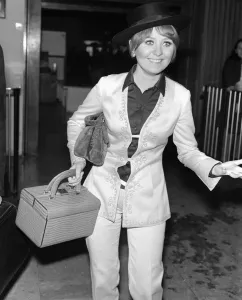 Lulu arriving at Heathrow Airport March 1969 UK Eurovision Song Contest