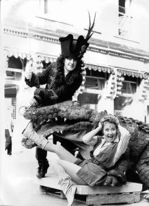 Lulu singer actress with actor George Cole with whom she appears in Peter Pan