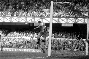Luton Town 0 v. Liverpool 0. February 1984 MF14-09-039