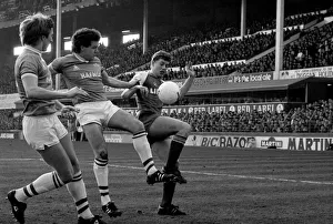 Luton Town 0 v. Liverpool 0. February 1984 MF14-09-041