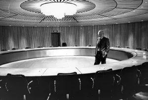 A luxury £14, 000 boardroom is the dazzling scene-stealer of Steel House