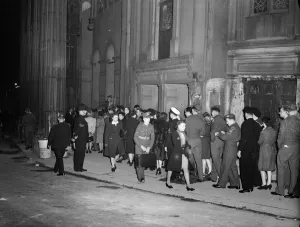 Queue Prints: Lyceum Theatre opens as a Dance Hall - queuing for admittance although packed inside