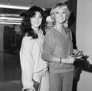 00946 Prints: Lyn Paul, Singer, pictured at London Heathrow Airport, 30th September 1979