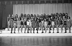 Lynda Carter 1972 Miss World Contestants 1972 wearing swim-suits in London