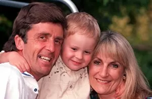 01422 Collection: LYNN FAULDS-WOOD AND HUSBAND JOHN STAPLETON WITH SON NICHOLAS STAPLETON IN PHOTOCALL