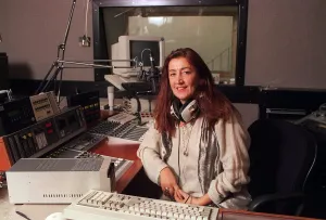 Broadcaster Prints: LYNNE FRANKS BROADCASTER AND BOSS OF VIVA RADIO 08 / 06 / 1995