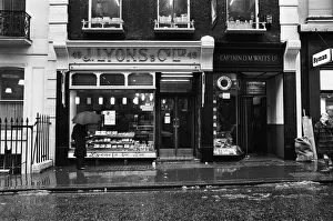 01244 Prints: Lyons Tea Shop, which is to close, Albemarle Street, London. 20th February 1969