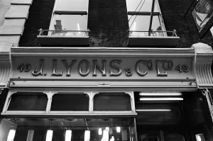 01244 Prints: Lyons Tea Shop, which is to close, Albemarle Street, London. 20th February 1969