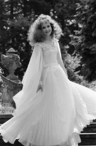 01125 Prints: Lysette Anthony, British actress aged 18 years old, on set of new film Krull