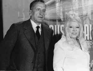 Mae West / Film Actress with George C Scott - September 1974 Dbase MSI