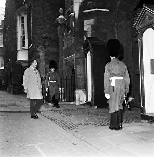 01418 Prints: Magician Fred Kaps who appeared before forty guests at St James Palace to celebrate