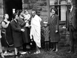 Happy Smiling Prints: Mahatma Gandhi - September 1931 On trip to Britain Gandhi took