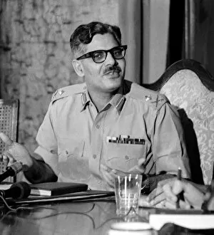00175 Collection: Major General Rao Farman Ali Khan at a press conference in the Government Hou