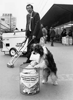 Images Dated 3rd February 1989: One man and his dog. Malcolm Walden and Pippin clean up the streets