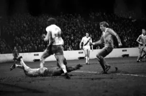 Manchester City 4 v. Crystal Palace 0. F. A Cup Football. January 1981 MF01-03-017