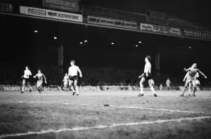 Manchester City 4 v. Swansea 0. November 1981 MF04-01-052