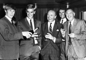 Manchester City manager Joe Mercer (right) and Manchester United manager Matt Busby