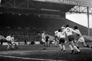 Manchester City v. Leeds United. Action From the match. November 1969 Z11535-014