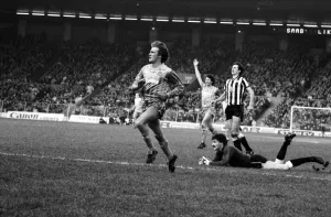 00234 Prints: Manchester City v. Newcastle. February 1984 MF14-11-009 The final score was a two one