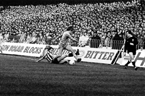 00234 Prints: Manchester City v. Newcastle. February 1984 MF14-11-022 The final score was a two one