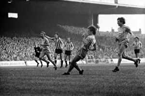 00234 Prints: Manchester City v. Newcastle. February 1984 MF14-11-036 The final score was a two one
