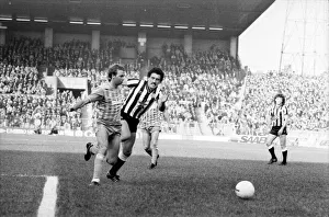 00234 Prints: Manchester City v. Newcastle. February 1984 MF14-11-043 The final score was a two one