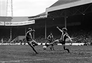 Manchester City v. West Bromwich Albion. March 1981 MF01-45-046