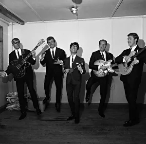 00634 Prints: Manchester pop group Freddie and the Dreamers backstage at the Britannia Theatre