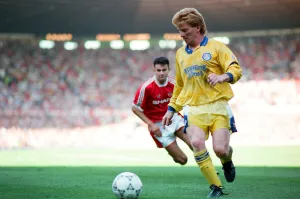 Manchester United 1-1 Leeds United 1992 Premier League Campaign Action