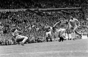 Manchester United 1 v. Stoke 0. October 1982 MF08-01-028