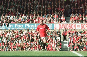 01497 Prints: Manchester United 2-0 QPR, FA Cup Quarter Final match action, Old Trafford
