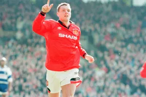 Manchester United 2-0 QPR, FA Cup Quarter Final match action, Old Trafford