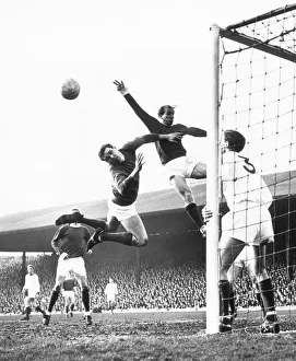 00241 Prints: Manchester United 3-1 Arsenal, English League Division One match at Old Trafford