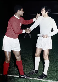 Shaking Hands Prints: Manchester United 3-2 Benfica, European Cup Quarter Final, 1st leg match at Old Trafford