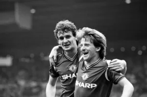 Manchester United 5 v. West Ham 1. October 1984 MF18-02-005