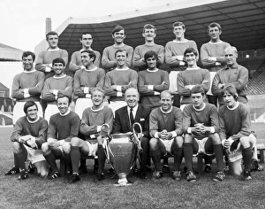 Line Up Prints: Manchester United European Cup winning team poses with the trophy at Old Trafford 1968