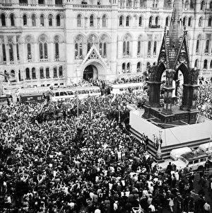 Manchester United Football Team return after winning the European Cup - Crowd of 250