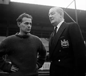 00238 Prints: Manchester United in training, the first training session after the Munich air crash